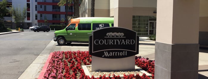 Courtyard by Marriott is one of Do L.A..
