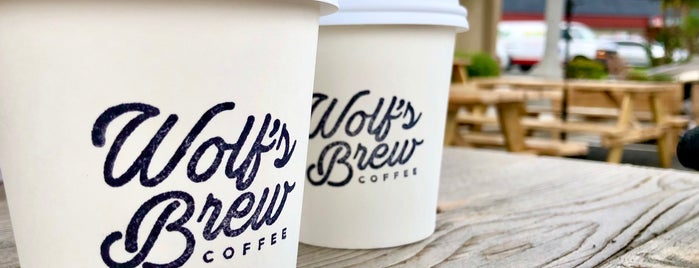 Wolf's Brew Coffee & Art Gallery is one of Lugares guardados de Whit.