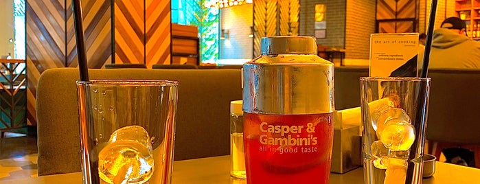 Casper & Gambini's is one of Cairo.