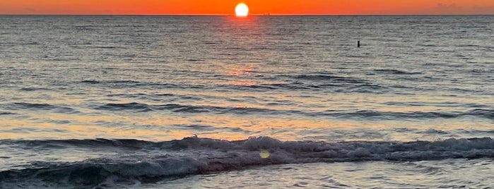 Lauderdale-By-The-Sea Beach is one of Miami / Ft Lauderdale.