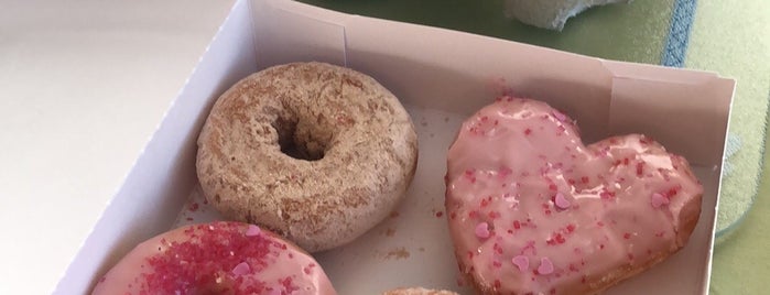 Dunkin' is one of The 15 Best Places for Cinnamon in Fort Lauderdale.