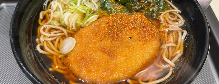 富士そば 北千住店 is one of Adachi_Noodle.