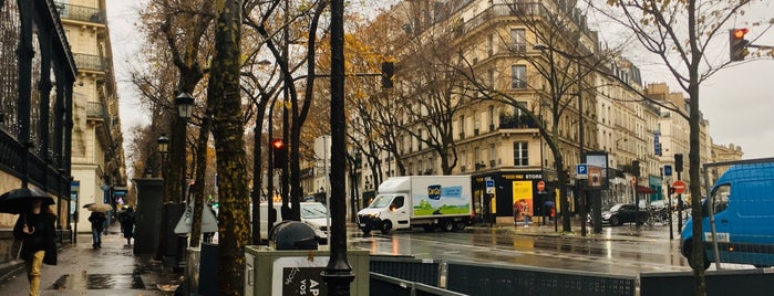 Boulevard de Magenta is one of Parijs.