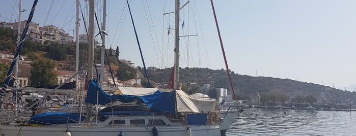 Port of Pythagoreio Harbor is one of Figen'in Beğendiği Mekanlar.