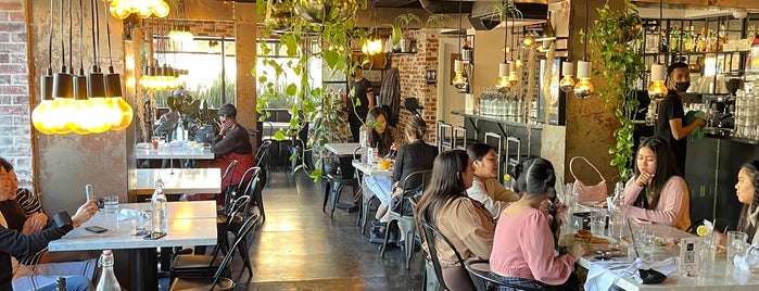 H Cafe is one of Restaurants LA.