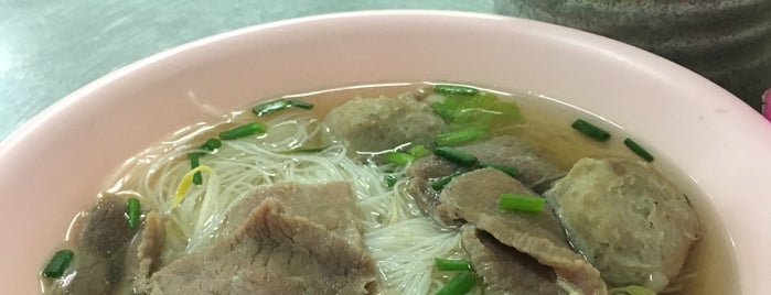ก๋วยเตี๋ยวเนื้อศรีย่าน is one of Beef Noodles.bkk.