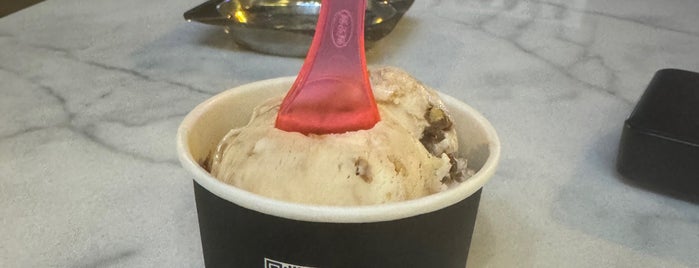 Ice Cream 36 & Coffee is one of Desserts&snacks Riyadh.