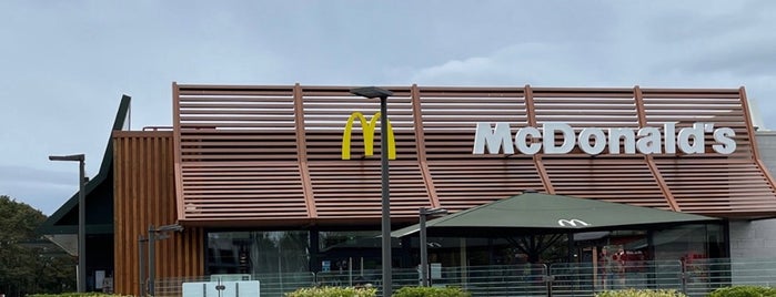 McDonald's is one of Orte, die BILAL gefallen.