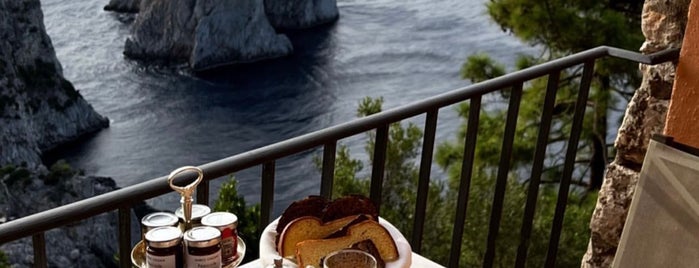 Hotel Punta Tragara Capri is one of Tempat yang Disimpan Karin.
