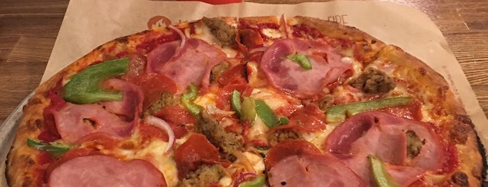 Blaze Pizza is one of Evanston Eats.