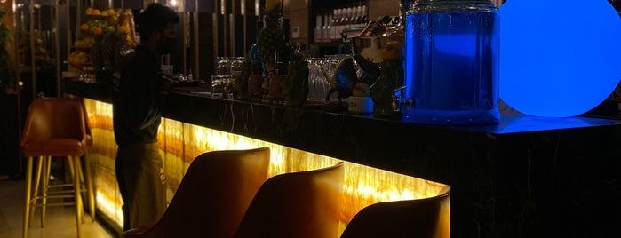 Florya Steak Lounge is one of Queen: сохраненные места.