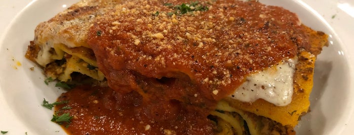 Pasta Lupino is one of สถานที่ที่ Omer ถูกใจ.