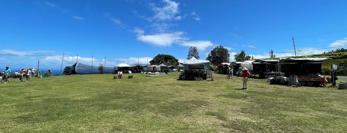 The Farmers' Market at Hāmākua Harvest is one of Hawai'i.