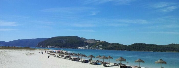 Praia Tróia Resort is one of Orte, die Katia gefallen.