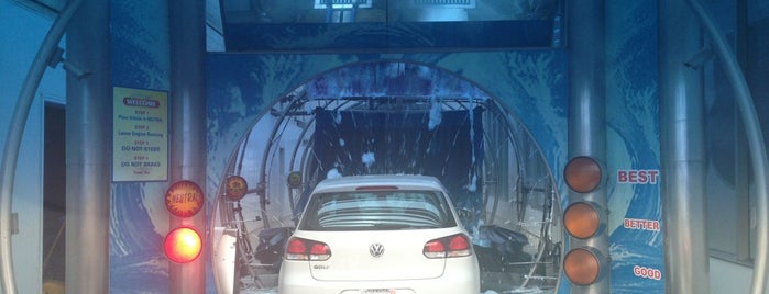 WildWater Express Carwash is one of G : понравившиеся места.