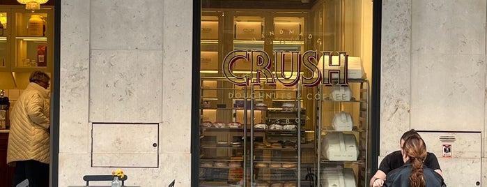 Crush Doughnuts & Coffee is one of لشبونه.