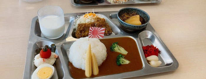 呉ハイカラ食堂 is one of Tempat yang Disukai ヤン.