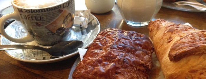 Chez Olivier (Pain et Gourmandises) is one of Gespeicherte Orte von Nikola.