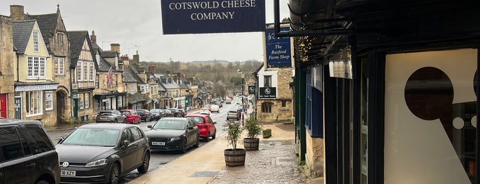 Lynwood & Co. is one of Cotswolds2.