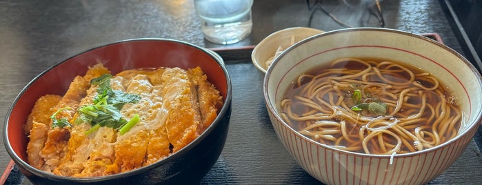 そば処 夏川 is one of 蕎麦ぁ.