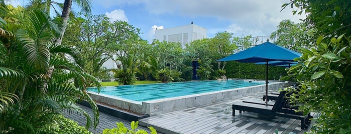 Little Nyonya Hotel is one of In Phuket.