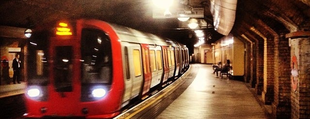 Metropolitan Line Train Amersham - Aldgate is one of London Underground Trains.