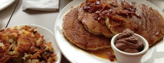 Elly's Pancake House is one of The Best Pancakes in Chicago.