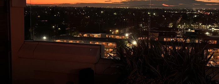 Rise Rooftop is one of Anaheim Date Night.