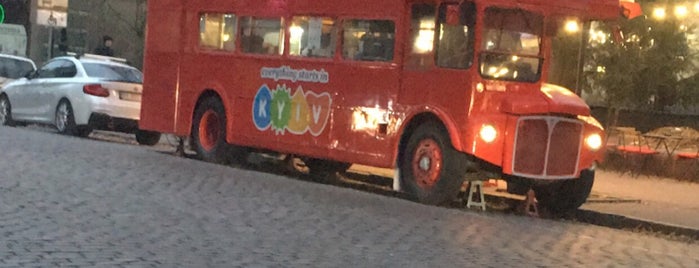 Lenny Bus is one of Киев.