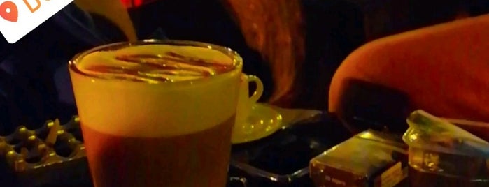 Dokuz Urla Coffee & More is one of izmir.