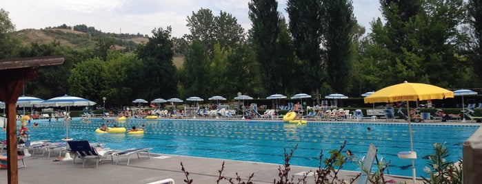 Piscina Junior is one of Bologna.