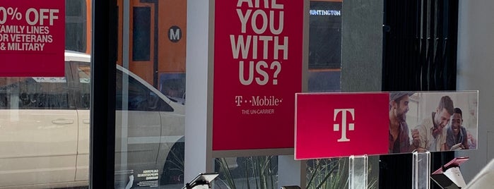 T-Mobile is one of 2021 10월 미국.
