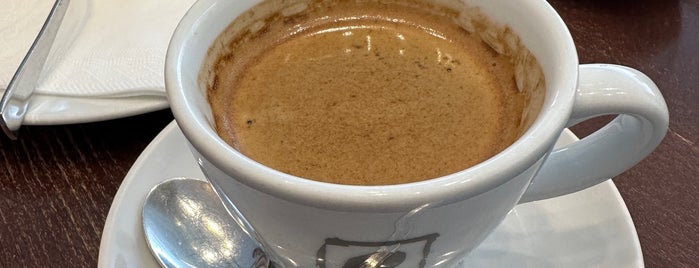 Vee's Kaffee & Bohnen is one of Specialty Cafés & Coffee Roasters.