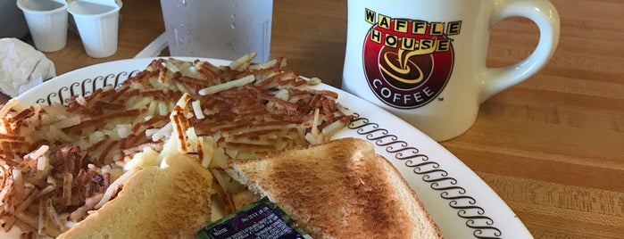 Waffle House is one of Ade : понравившиеся места.