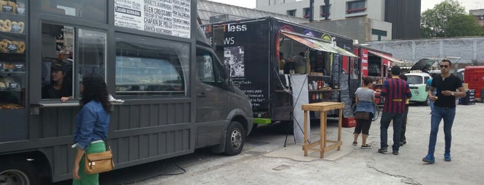 Food Truck Station is one of Lieux qui ont plu à Oscar.