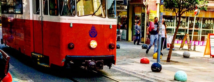 Kilise Tramvay Durağı is one of Posti salvati di ⚓️Ceyda.