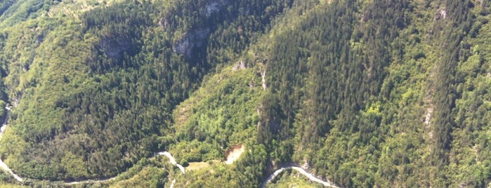 The Buynovo Gorge is one of Радикално айляшка почивка.