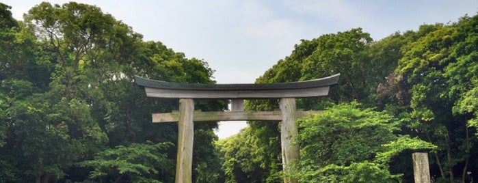 Gokoku Shrine is one of Vallyri’s Liked Places.