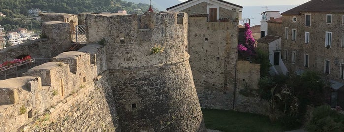 Castello di Agropoli is one of Agropoli.