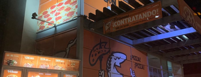 Little Caesars Pizza is one of Yunk Food.