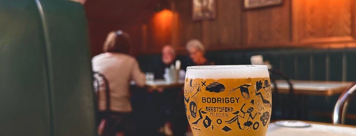 Bodriggy Brewery Co. is one of สถานที่ที่ Damian ถูกใจ.