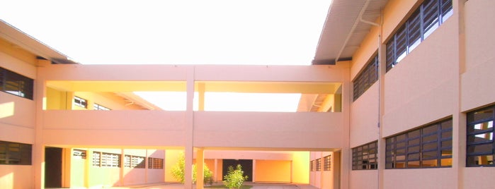 Universidade Federal do Piauí is one of melhores.