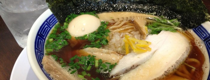 丸直 is one of ラーメン☆つけ麺.