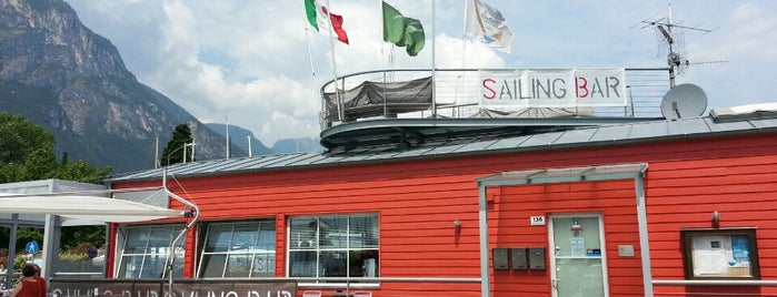 Sailing Bar is one of Lugares favoritos de Michael.