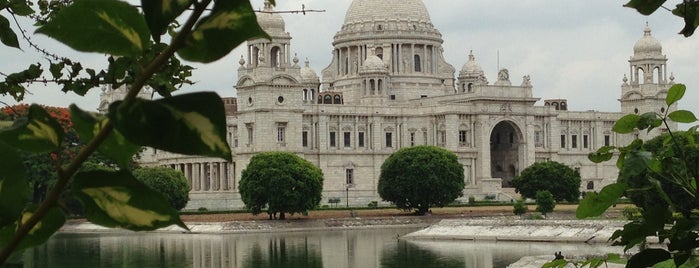 Metro Plaza is one of Kolkata The City of Joy.