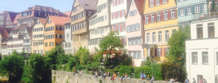 Tübingen is one of Lugares favoritos de Breck.