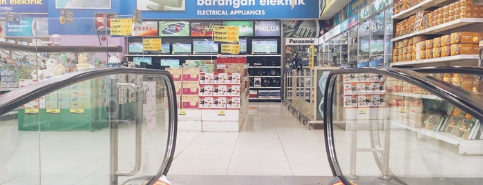 Mydin Gugusan Manjoi is one of Shop here. Shopping Places #2.