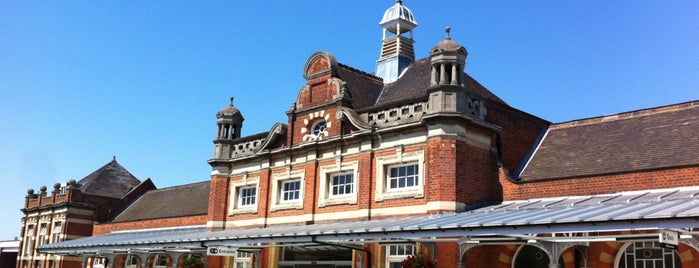Gare de Colchester is one of UK Train Stations.