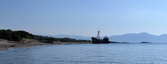 Dimitrios Shipwreck is one of Peloponnesos.