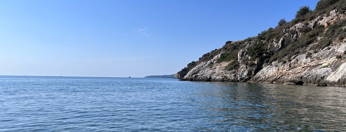 Glyfada Beach is one of Peloponnesos.